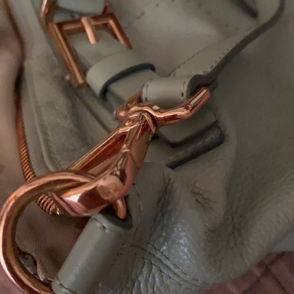 Ted Baker Ash Gray Medium/ Large Bag Handbag Genuine Leather Rose Gold Metal - Picture 11 of 16